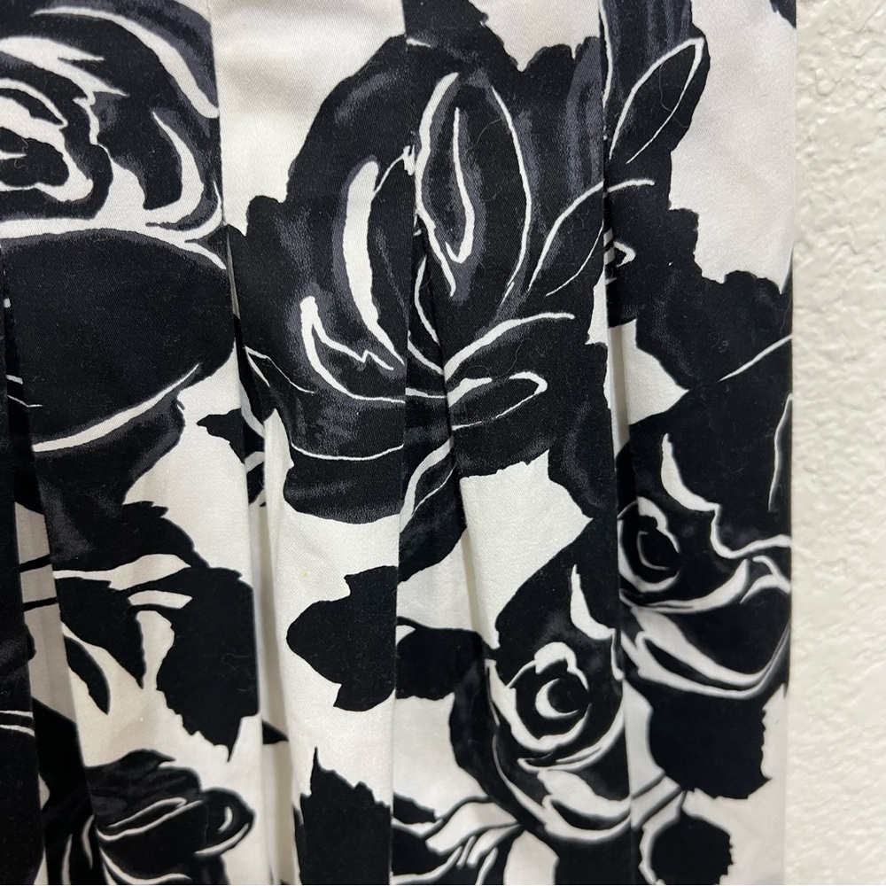 White House Black Market White Black Floral Sleeveless Dress Size 6 - Picture 4 of 11